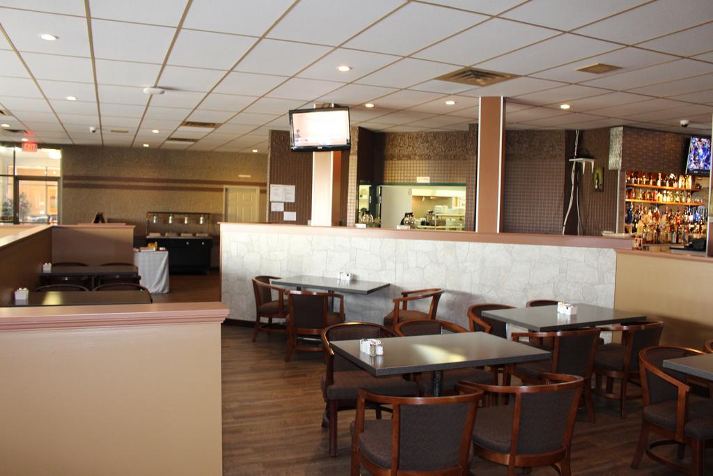 Travelodge By Wyndham Swift Current Exterior photo
