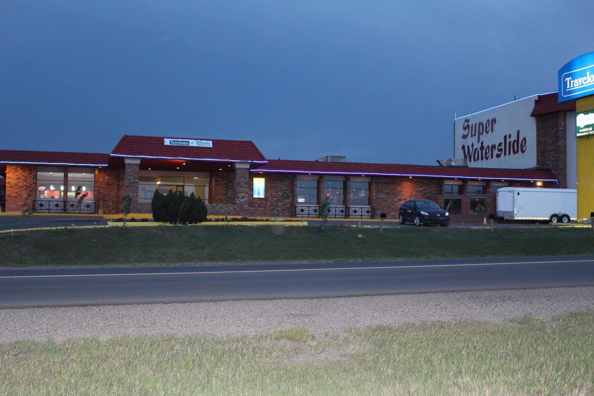 Travelodge By Wyndham Swift Current Exterior photo
